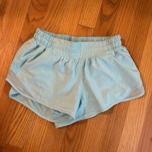 Lululemon Hotty Hot-
Lined Short - 2.5” - Light Blue - sz 4